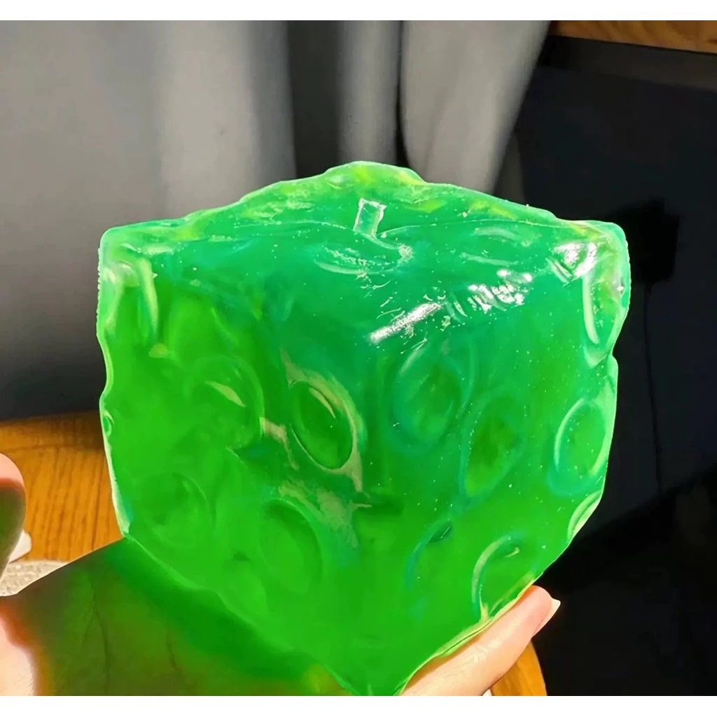 SQUISHY PHÔ MAI MÀU XANH LÁ CÂY